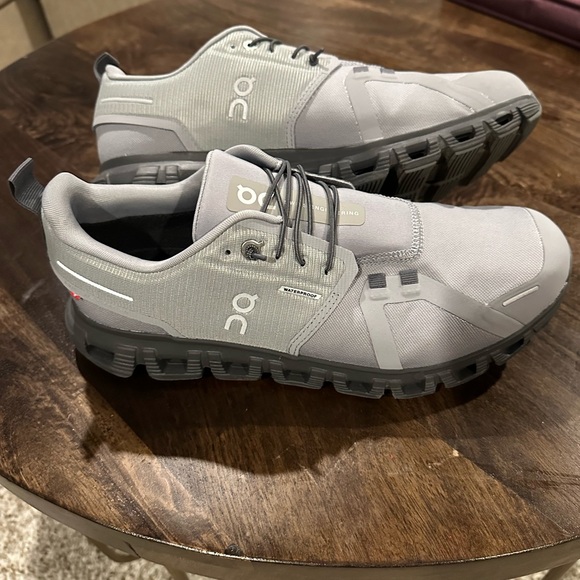 On Running Cloud 6 Waterproof - Light Gray - Picture 6 of 7